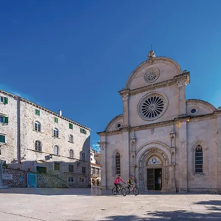 Apartamento Three-bedroom In Brodarica (Sibenik-Knin)