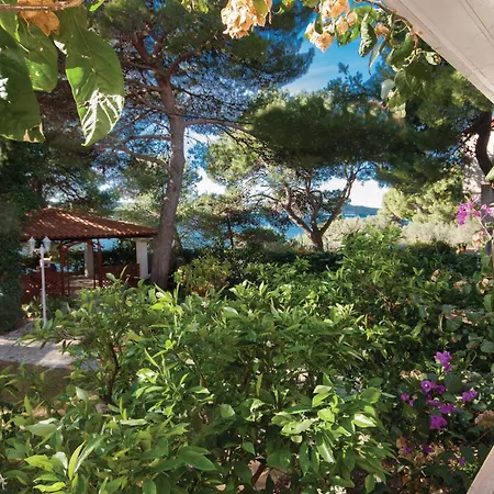 Three-bedroom In Appartement Brodarica (Sibenik-Knin)