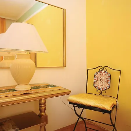 Three-bedroom In Apartmán Brodarica (Sibenik-Knin)